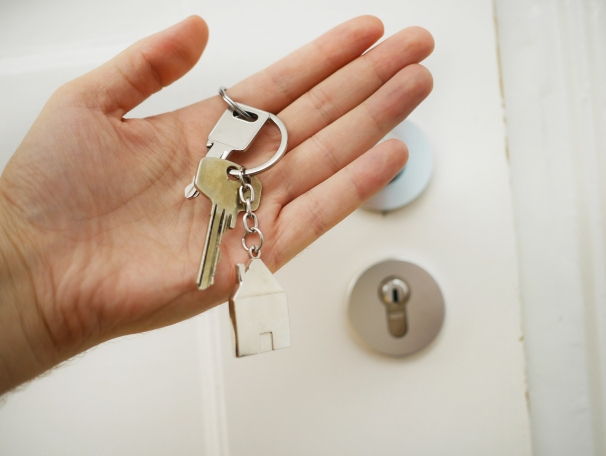 https://ShellyKlein.StopRentingStartOwning.com
